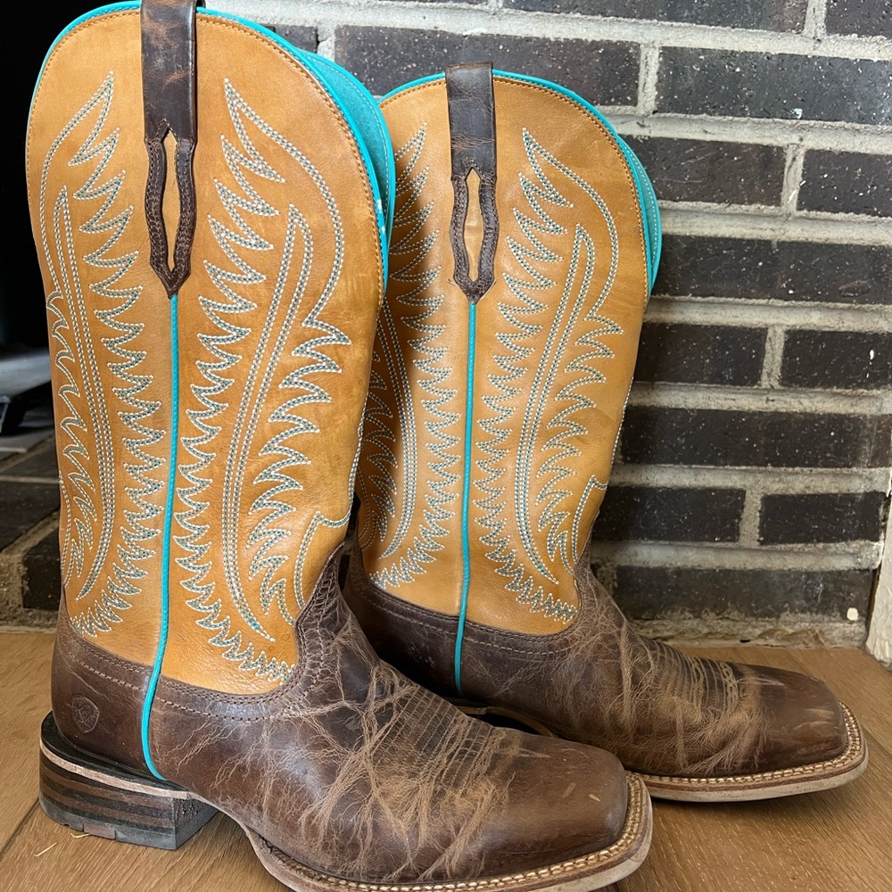 Ariat Women Square Toe Boot